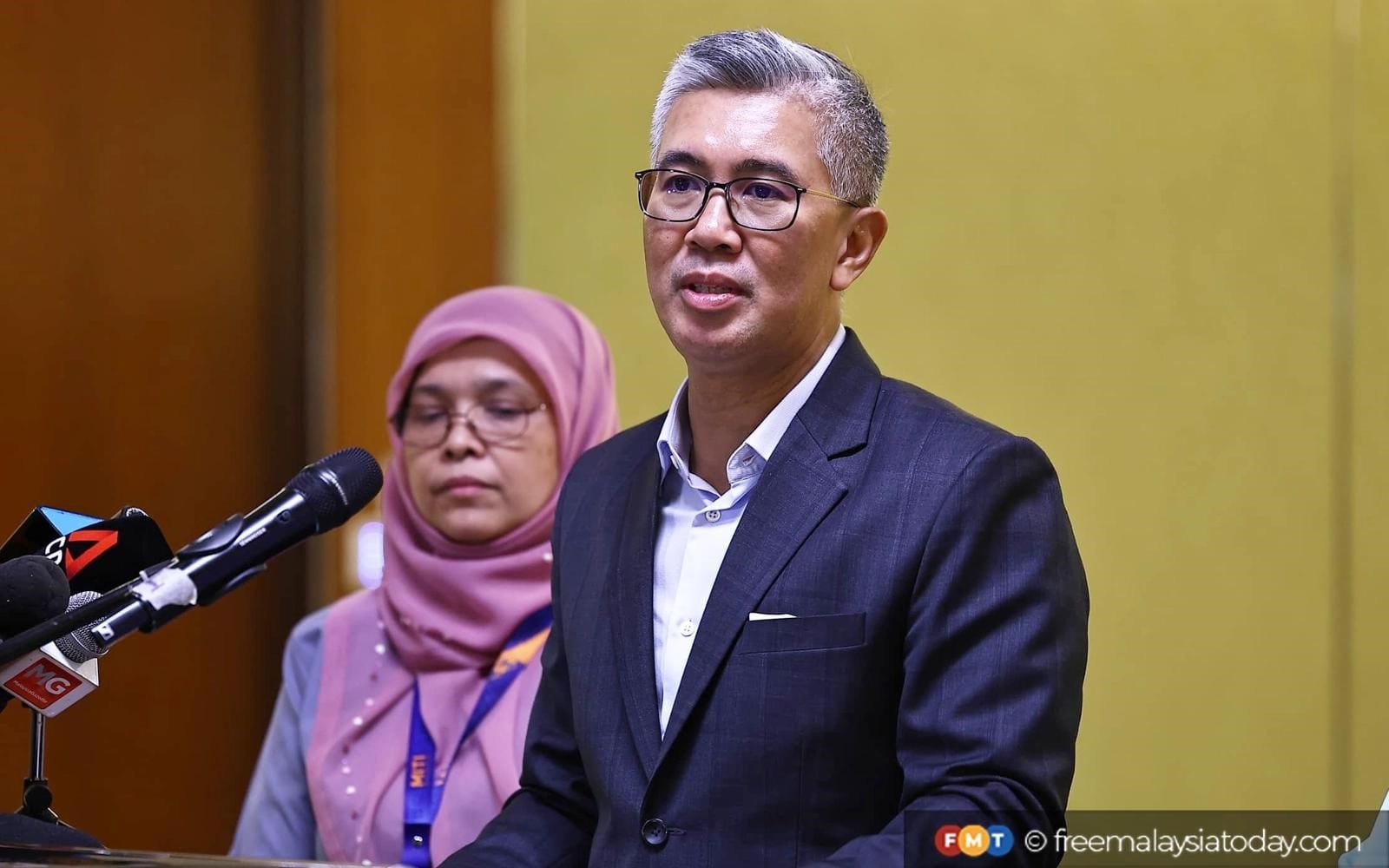 Gergasi Teknologi AS Terus Berminat Melabur di Malaysia, Tegas Menteri Tengku Zafrul