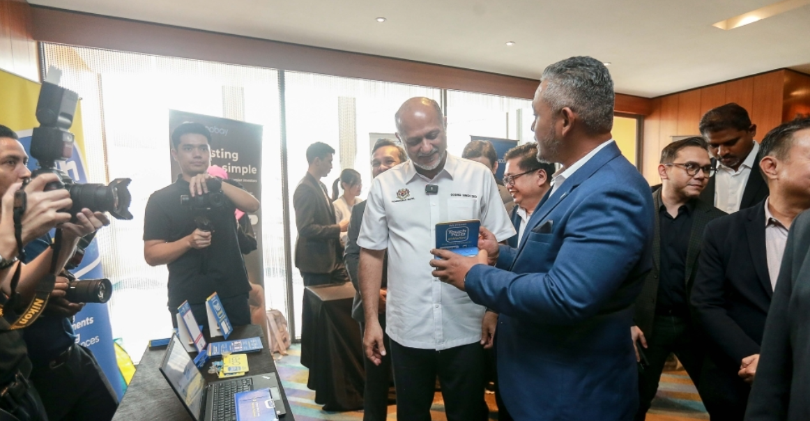 Gobind: MDEC menawarkan bantuan kewangan RM1.5 bilion, tetapi kekurangan bakat menghalang PKS beralih ke digital