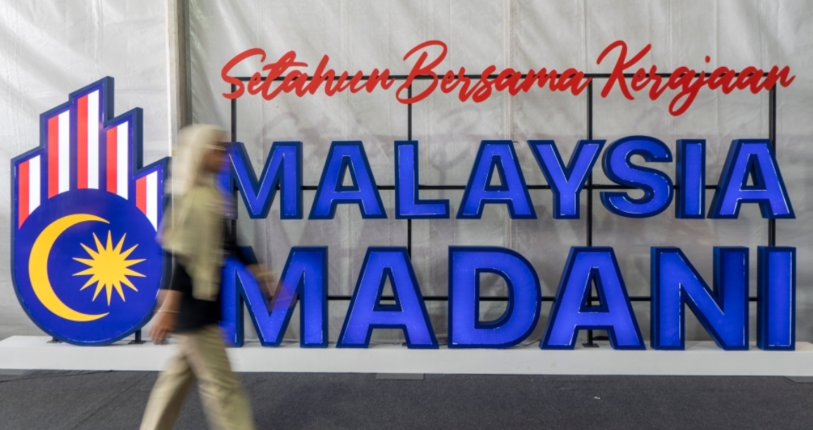 PM Anwar prioritises eradicating hardcore poverty, plans state visits for Madani initiatives